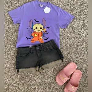 Disney Stitch Halloween Sam tee shirt size small NWT